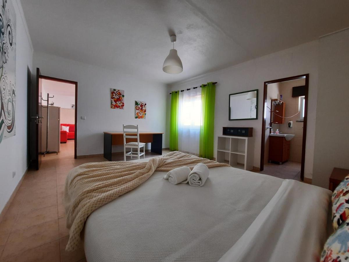 Surf House Helena Hotel Baleal Bagian luar foto