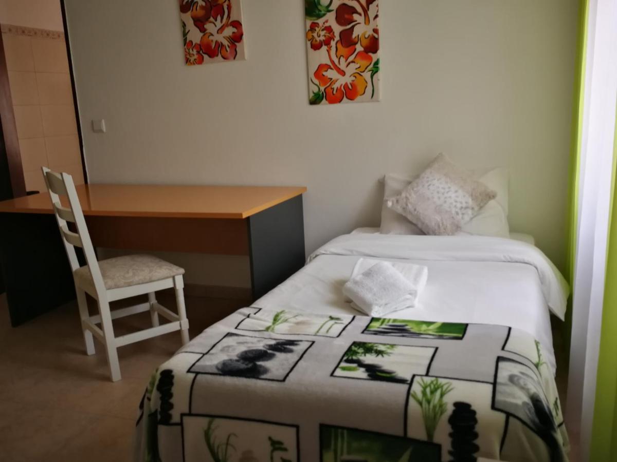 Surf House Helena Hotel Baleal Bagian luar foto