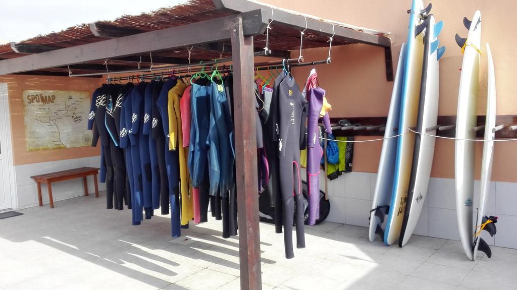 Surf House Helena Hotel Baleal Bagian luar foto