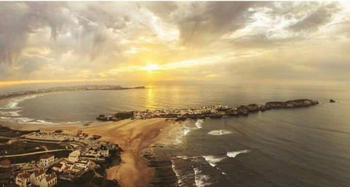 Surf House Helena Hotel Baleal Bagian luar foto