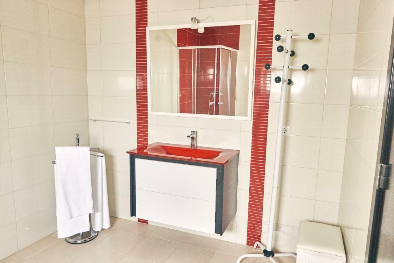 Surf House Helena Hotel Baleal Bagian luar foto